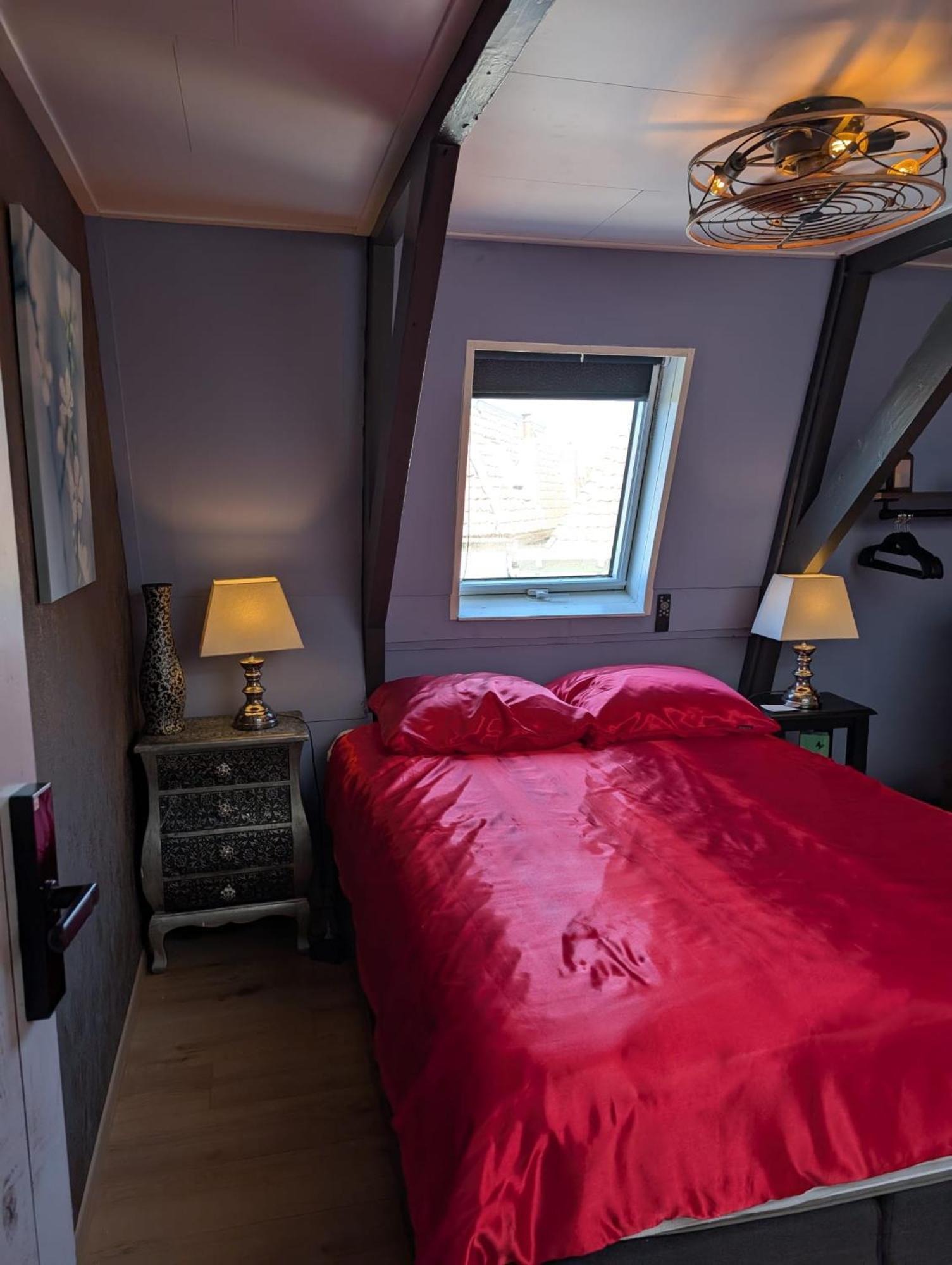 ハルリンゲン Wittezwaan Bed & Breakfast エクステリア 写真